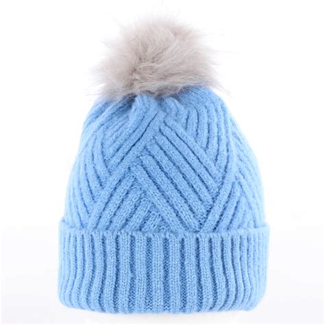 mütze fendi mit bommel blau|bommelmützen für den winter.